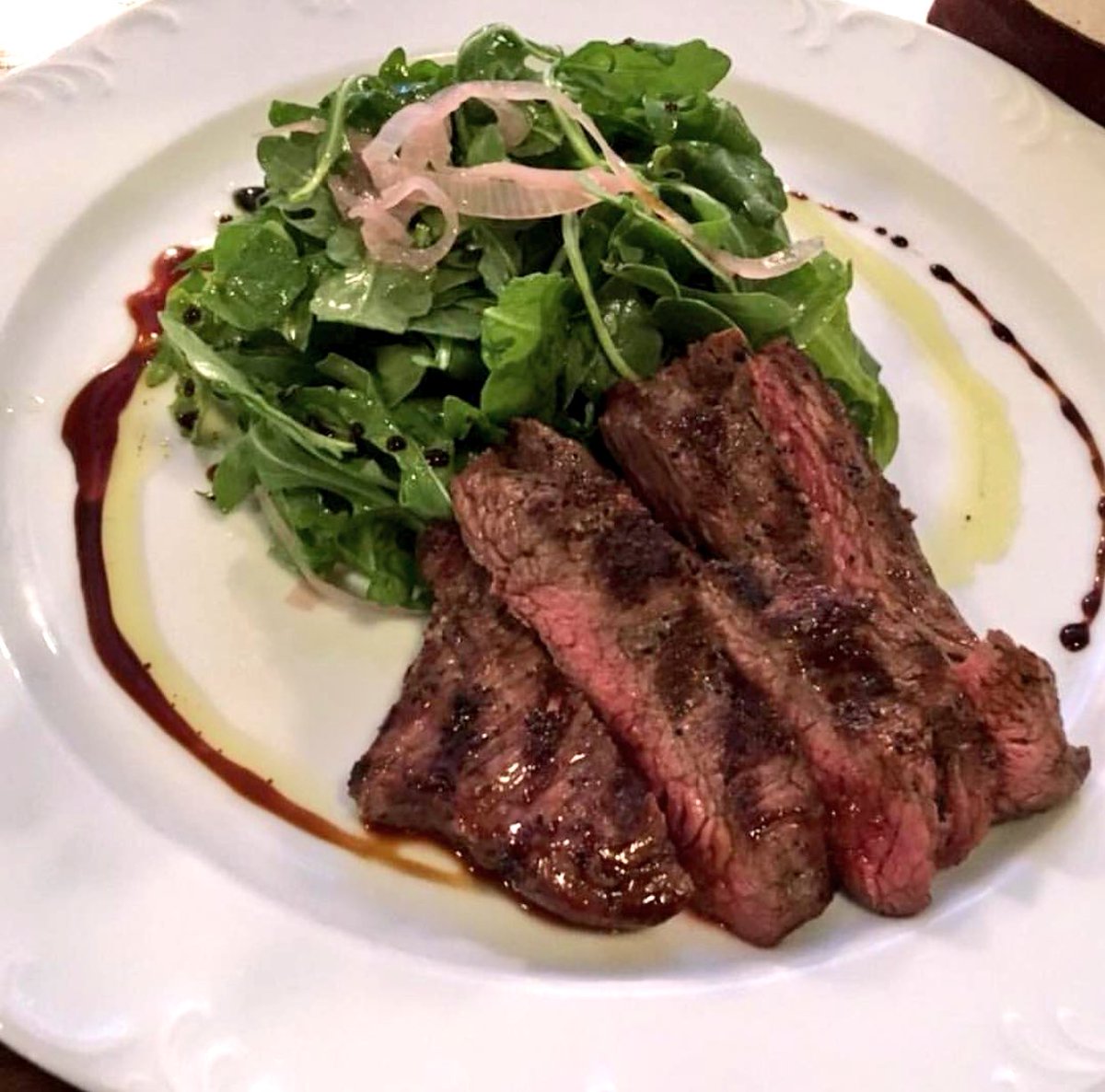 When you have steak on the mind. Hope to see you for dinner!

📷: Emily A