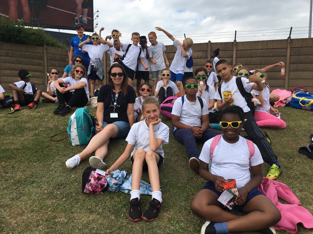 KHPA Dret Summer Cup Team are cheering on their local Dret secondary Team! Come on MAA #DRETSummerCup #SportMAA