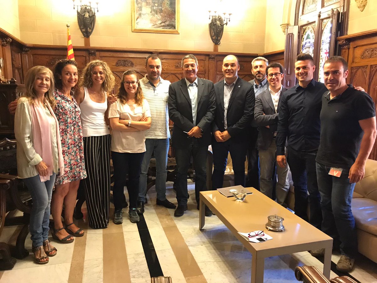 Reunió amb <a href="/cerclemon/">Cerclemón</a>, la vessant més solidària del <a href="/cerclececot/">Cercle Cecot</a>. Enhorabona per la vostra magnífica tasca!