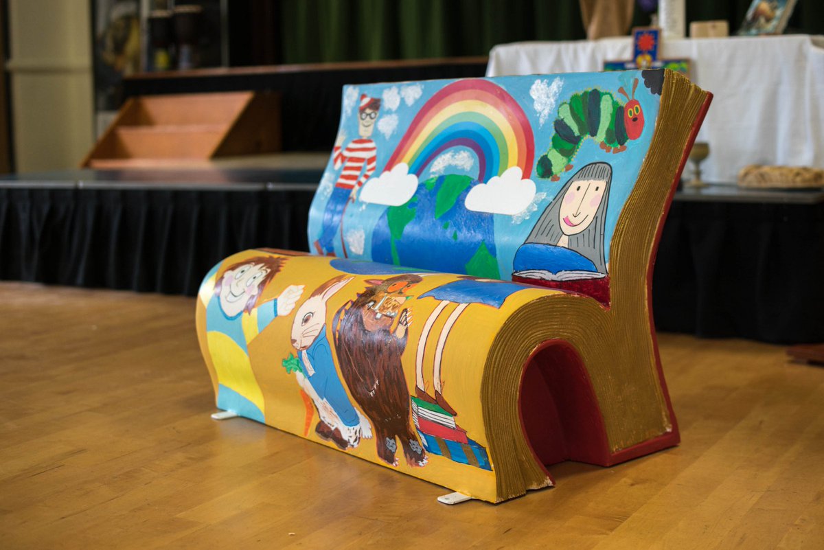 familymanc's tweet photo. Book-shaped benches unveiled across Manchester to inspire children to read https://t.co/lbM5RFwkwa #readmcr https://t.co/Ktz36Zyk6w