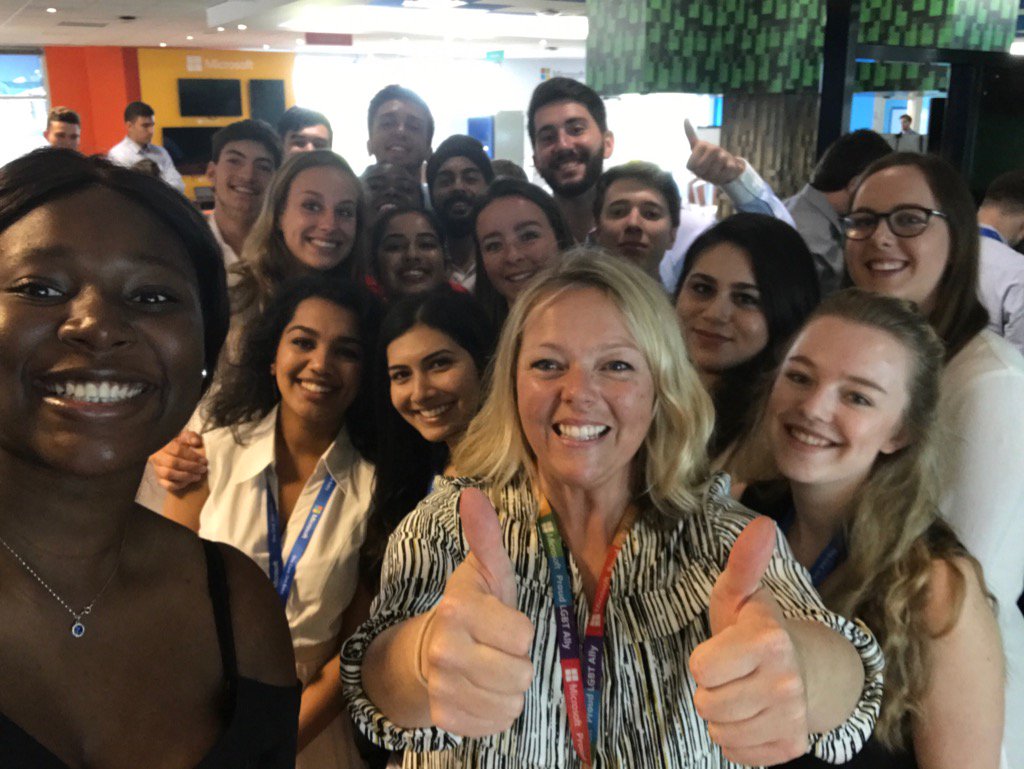 sambabble's tweet photo. Brilliant keynote with our amazing FY 18 Interns @MicrosoftUK #microsoftinterns thanks for having me & being awesome https://t.co/aYfDxhZTNw