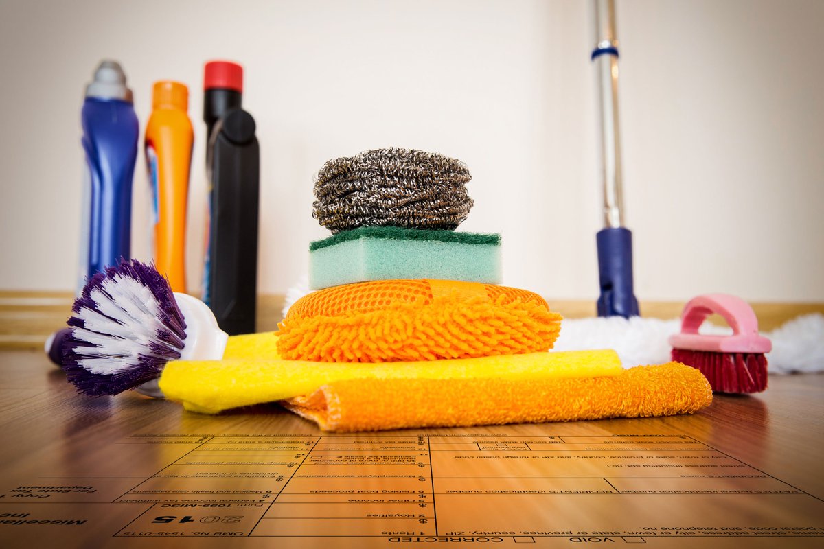 PyngleApp's tweet image. The best way to keep your #home clean is to #clean frequently. If you're short on time, make sure to target areas with heavy traffic!