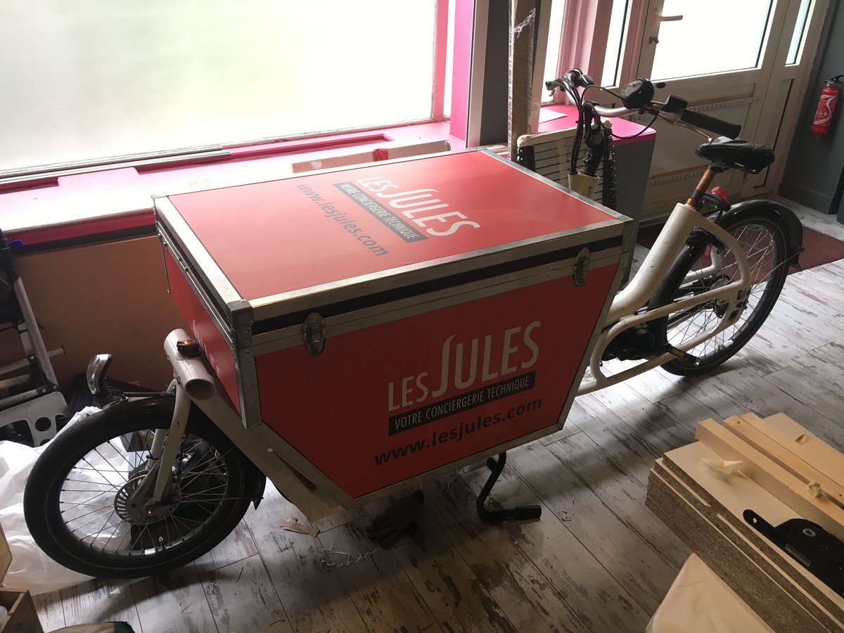 Les Jules tweet media