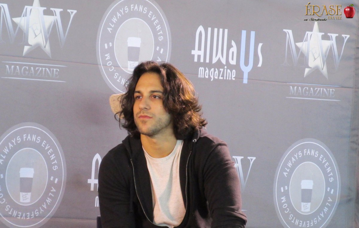 EuVStorybrooke's tweet photo. Panel #DenizAkdeniz - Domingo #StorytellingCon #EUVStorytellingCon https://t.co/4F4sC5kMAj