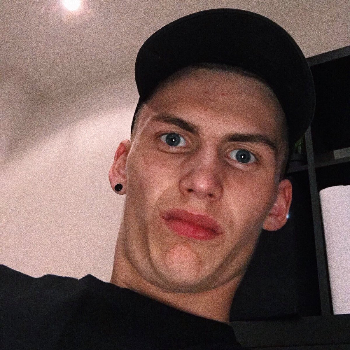 TIM (@tim_videos) on Twitter photo 