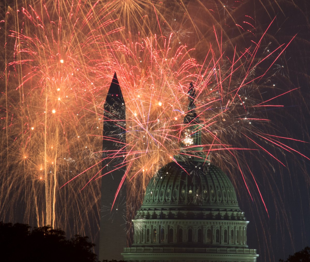 RichardsAFP's tweet photo. I was out chasing fireworks with my camera last night....It sounded like a war zone.... https://t.co/BmbxqzMqdV