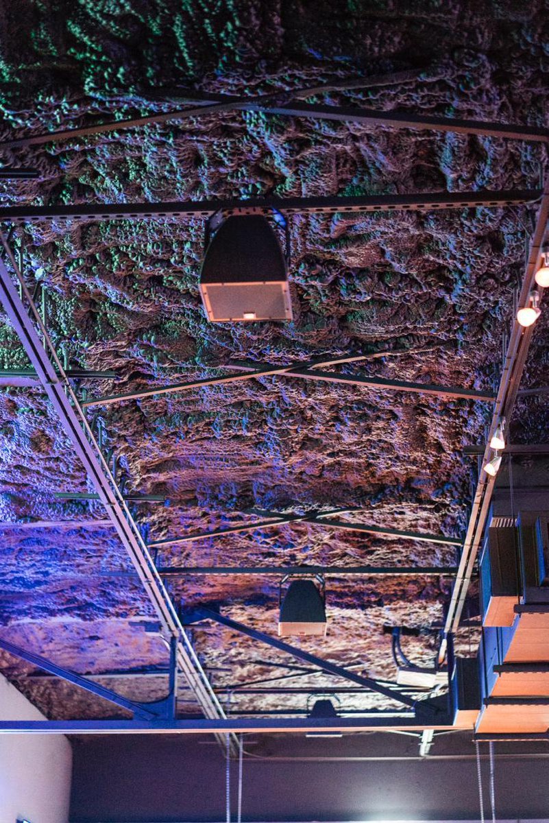 TheJBLpro's tweet photo. #JBLPro #AWC82 speakers in key positions @WondersBar enhance the audio experience of customers—Learn more! https://t.co/FMZuVJjddi https://t.co/axBZRuHqAt