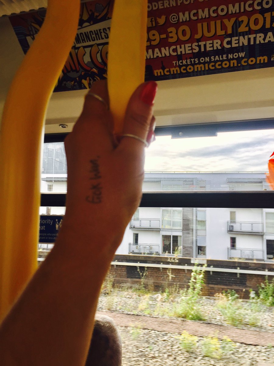 EmmaBAgency's tweet photo. Well this is quite embarrassing. Just got this on my hand on a crowded tram @spclarkey #gettingfunnylooks https://t.co/vsRv9c1jsq