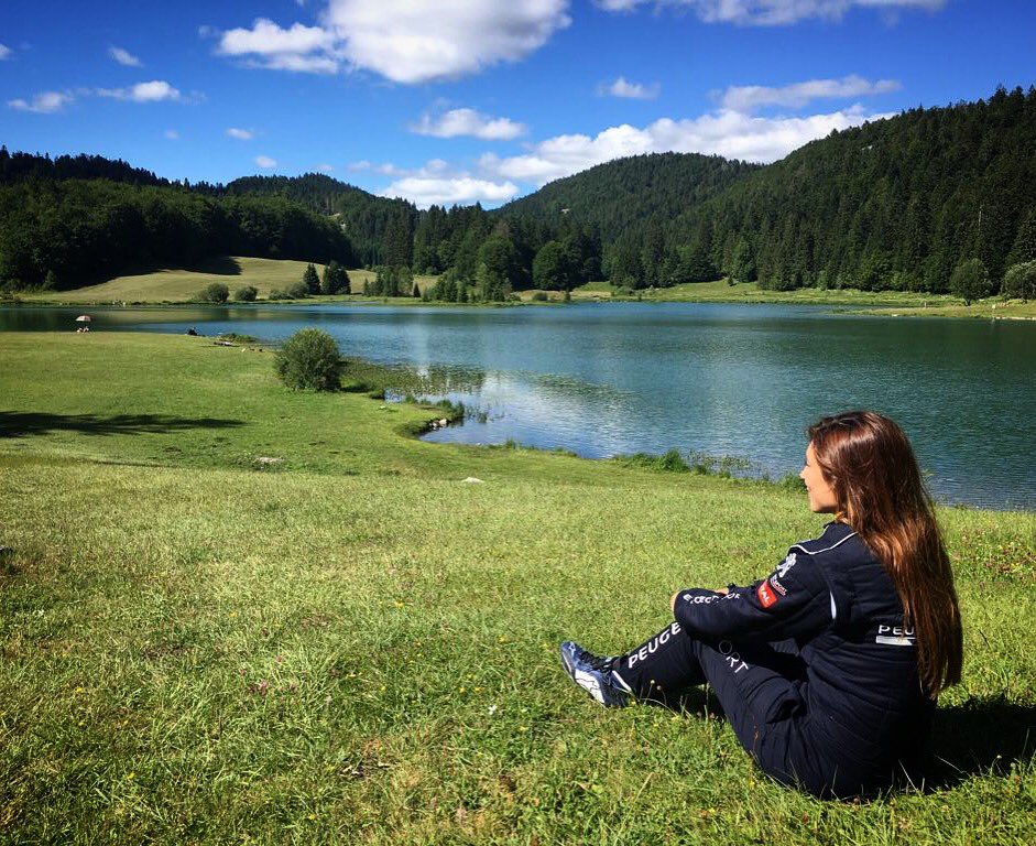 FernandezSara14's tweet photo. Monday Test Rally Rouergue #inthemiddleofknowhere⛰🗺🌲 @TeamSainteloc #peugeot #208r2 #208rallycup #lacgenin https://t.co/6ffHW8KQAZ