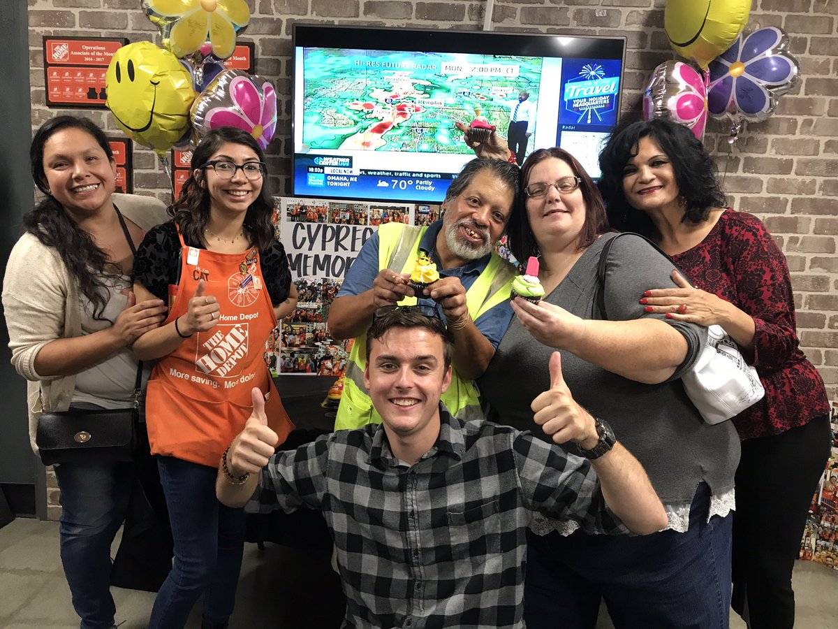 6650 Cypress VOA team excited about the VOA survey. Sharing info and memories. Celebrating great week. @roberthdumas