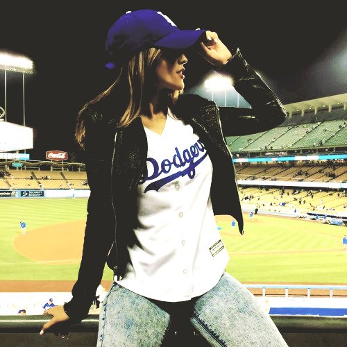 FangedMistress's tweet photo. #NewProfilePic https://t.co/1L2rA96xnr