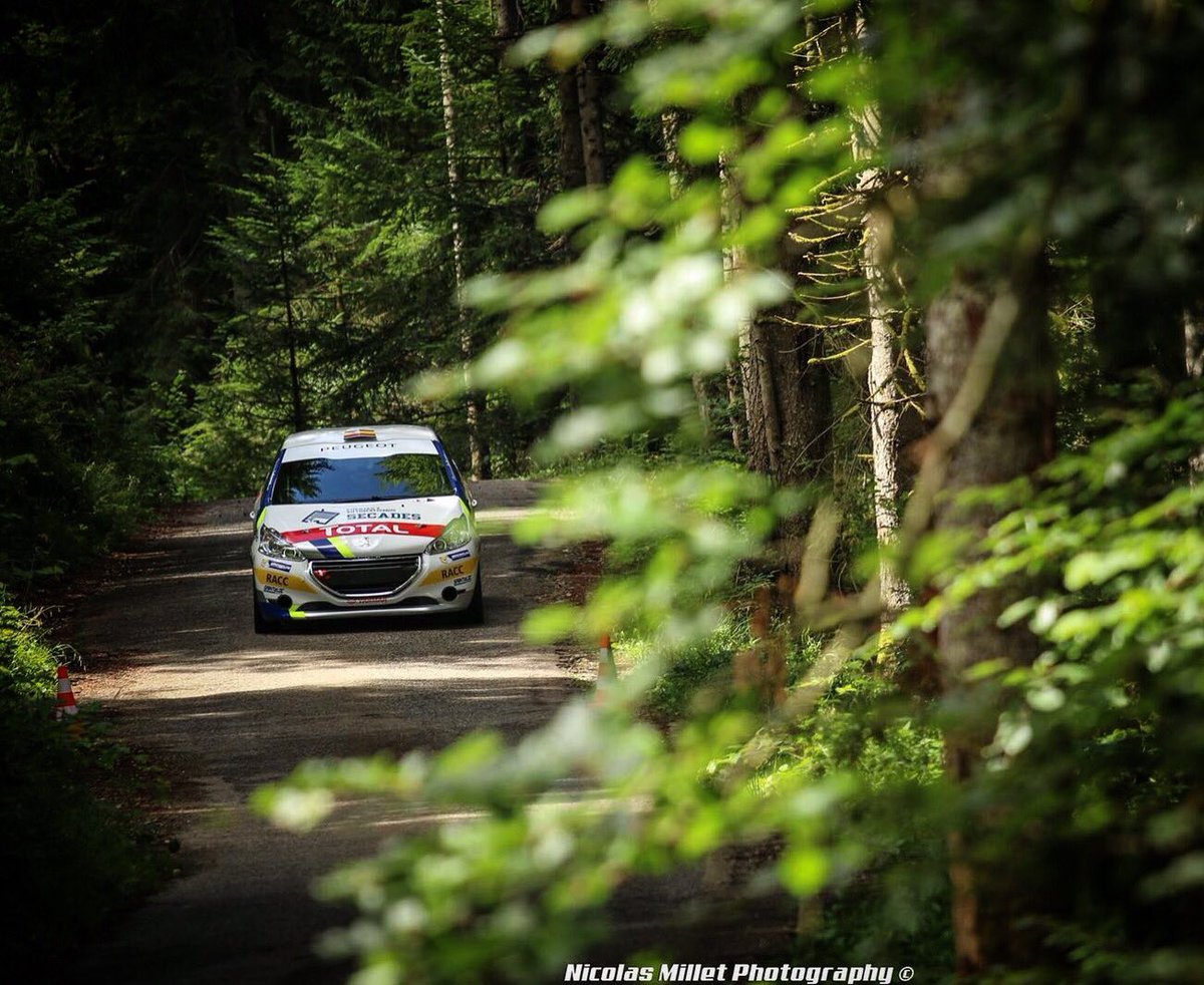 FernandezSara14's tweet photo. Monday Test Rally Rouergue #inthemiddleofknowhere⛰🗺🌲 @TeamSainteloc #peugeot #208r2 @208RallyCup #lacgenin NicolasMillet📸 https://t.co/hPGp2kG2zd