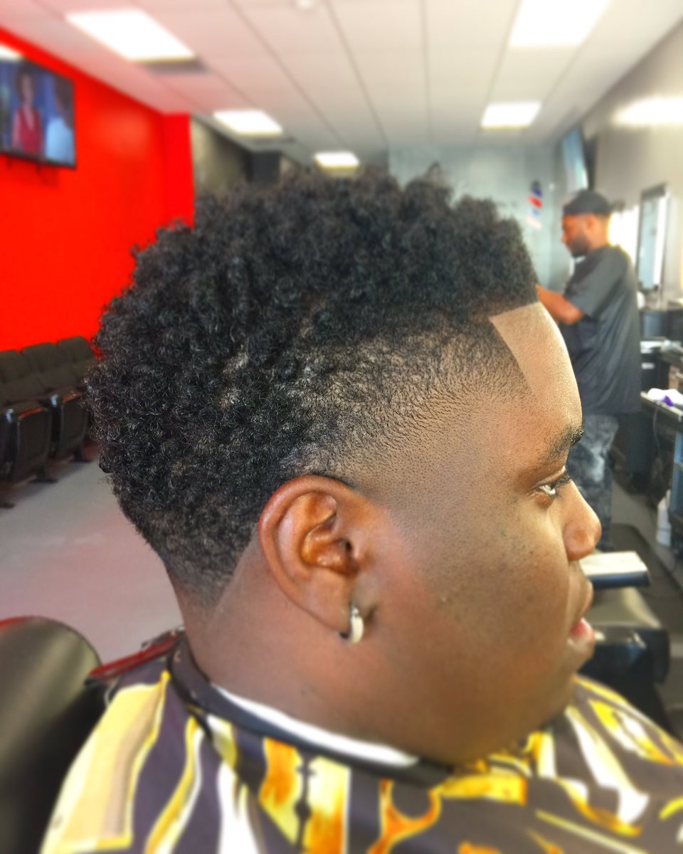 Rio_TheBarber's tweet photo. #RioTheBarber #RioDidIt #ArlingtonTX #DFW #FortWorth https://t.co/PFMasWRsxp