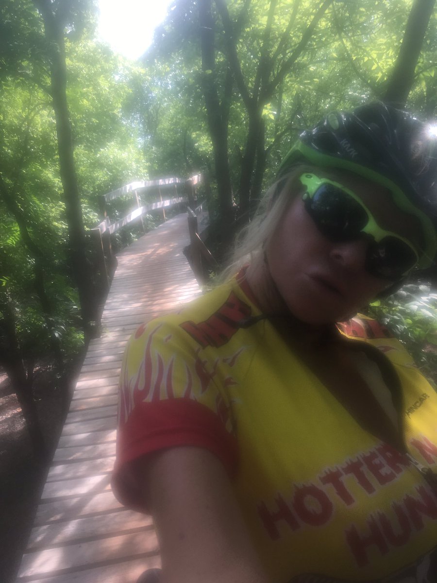 BlondeBeautyDD's tweet photo. #birthday #fun #weechitahtrails #sunday #highwaytoheaven #wichitafalls #mountainbike #hot #tourlewichitaFalls #HotterNHelll100 #train #ride https://t.co/09lhXDDq6C