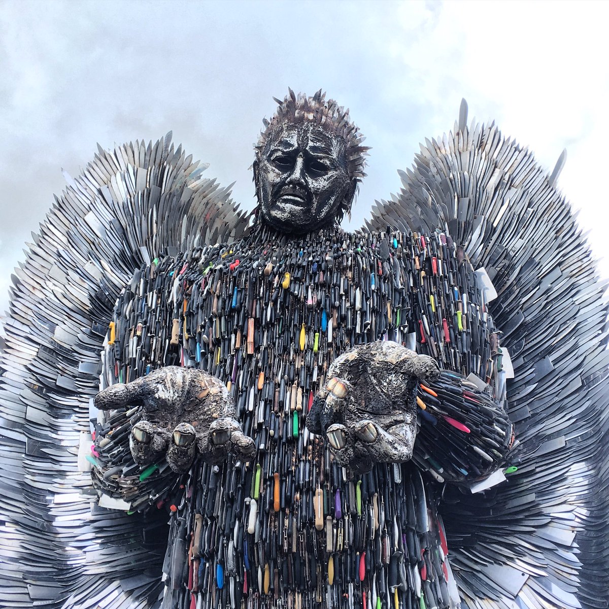 birdandmonkey's tweet photo. #knifeangel  @BritishIronwork centre amazing #savealifesurrenderaknife #sculpture https://t.co/blMyvIT849