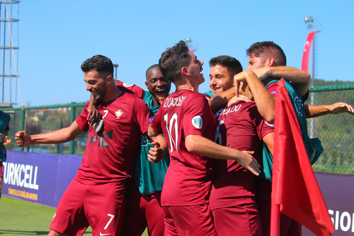 UEFAcom's tweet photo. Final early #RegionsCup scores; Ingulec 3-3 Lisboa ➡️https://t.co/I8rJhEwsv4 and @FCyLF 0-0 Region 2 ➡️ https://t.co/wHZvKsYI2U https://t.co/LzaSFwnn63