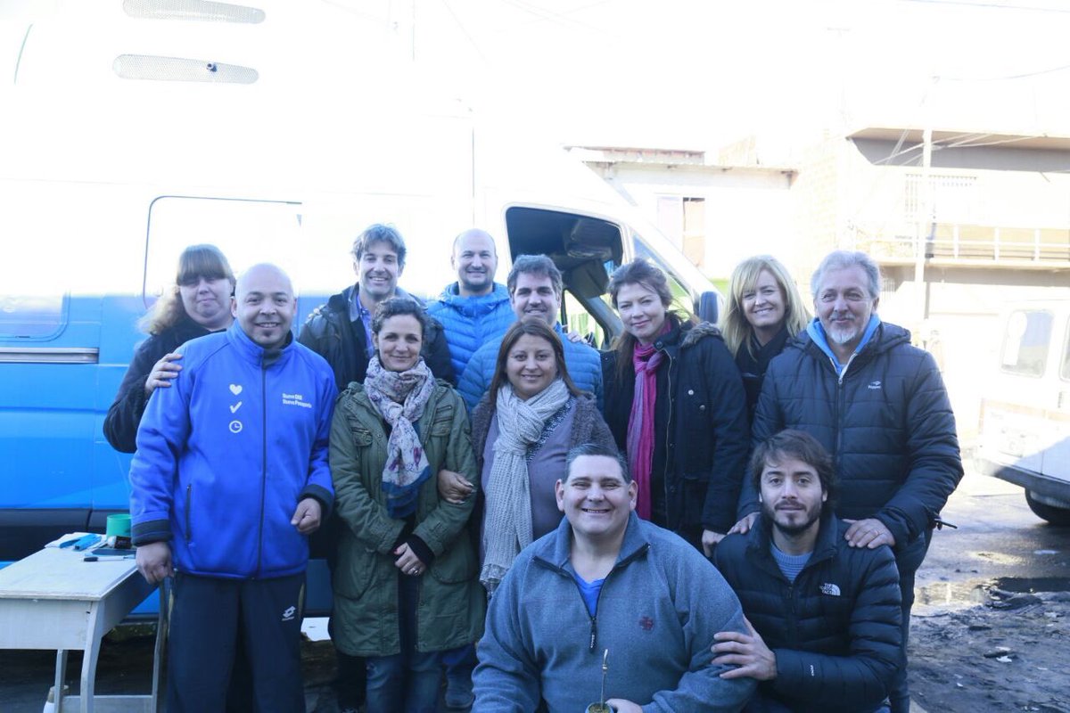 #Ahora acercando los beneficios del Estado en el barrio La Paloma en #Tigre <a href="/ansesgob/">ANSES</a> <a href="/PAMI_org_ar/">PAMI - INSSJP</a> <a href="/renaper_ar/">RENAPER</a>