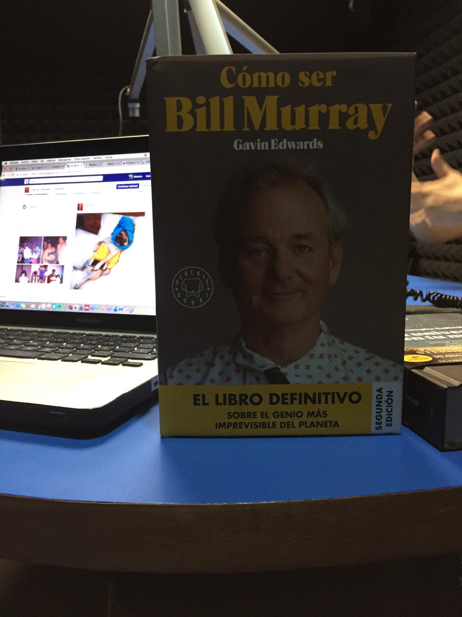 Cada3Mty's tweet photo. Cómo ser Bill Murray @BlackieBooks charlando hoy deceste libro https://t.co/aBXMF6RfDs