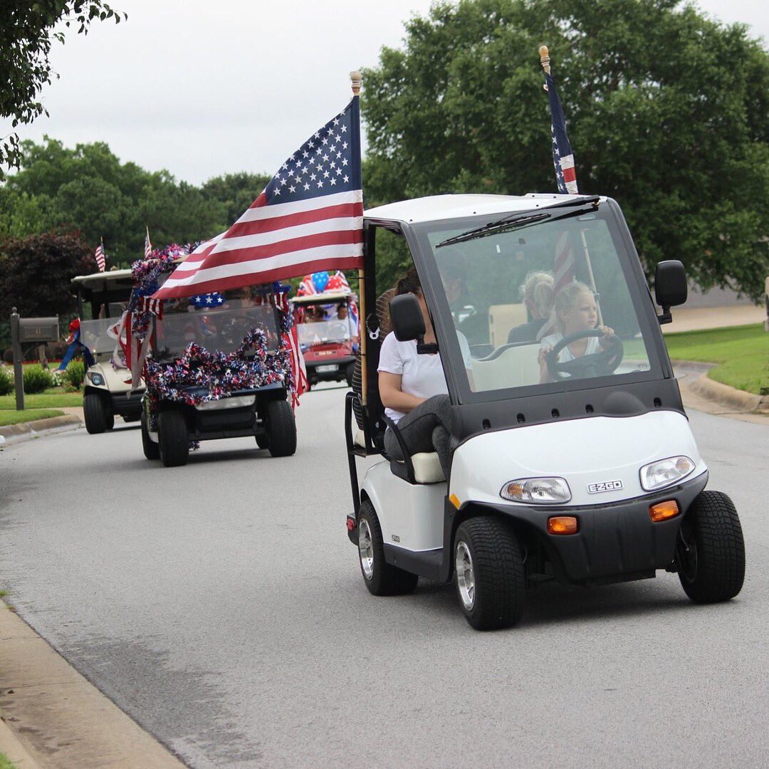 Pinnacle Country Clu tweet media