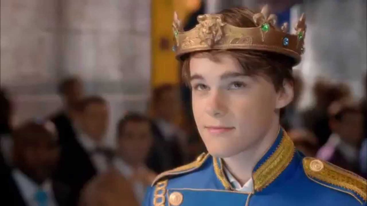 kingBennyboy's tweet image. King Ben 
• Desc/Lit
•Not new to rp 
•unclaimed
•#DisenyDescendants 
•rt for a cookie? Pls