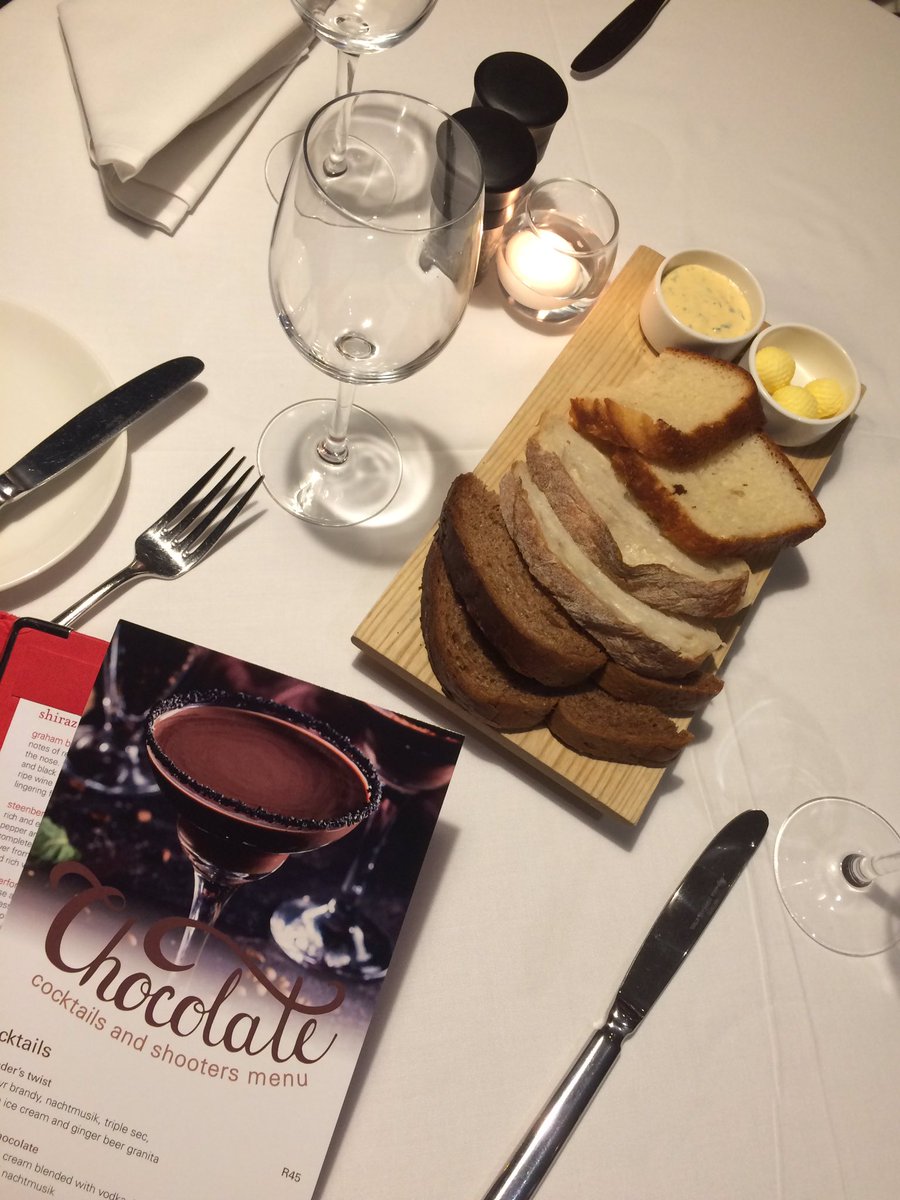 kitchendotnet's tweet photo. Generous bread "basket." Awaiting chocolate cocktail😏 #chocolatemonth @Townhouseza https://t.co/9TqGZuD76X