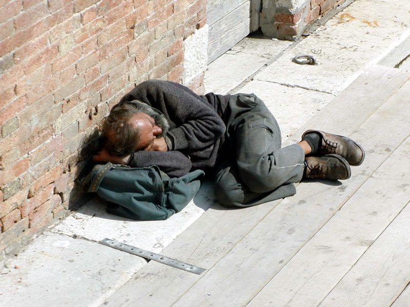 اللهم خفف حرارة الشمس الحارقه على البسطاء العمال والفقراء والمساكين ومن لا مأوى له.
#صوره_وشعورك_تجاهها