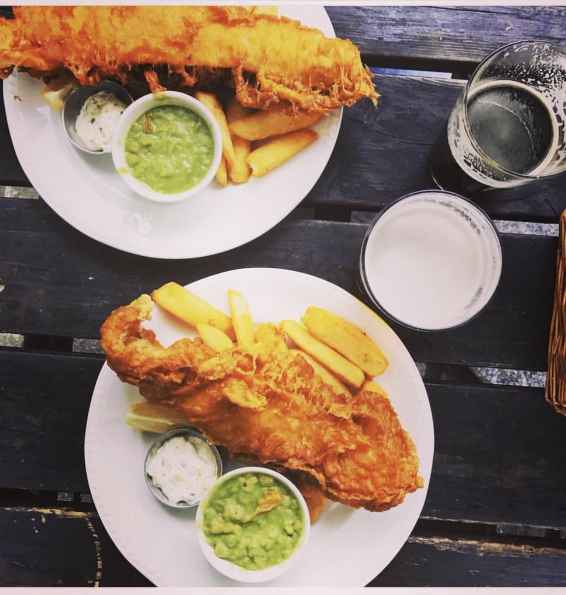 Here's a great picture of our Traditional Fish &amp; Chips shared on Insta. 🇬🇧 #LondonBridge #LondonFoodie #PubFood #London #PubClassic