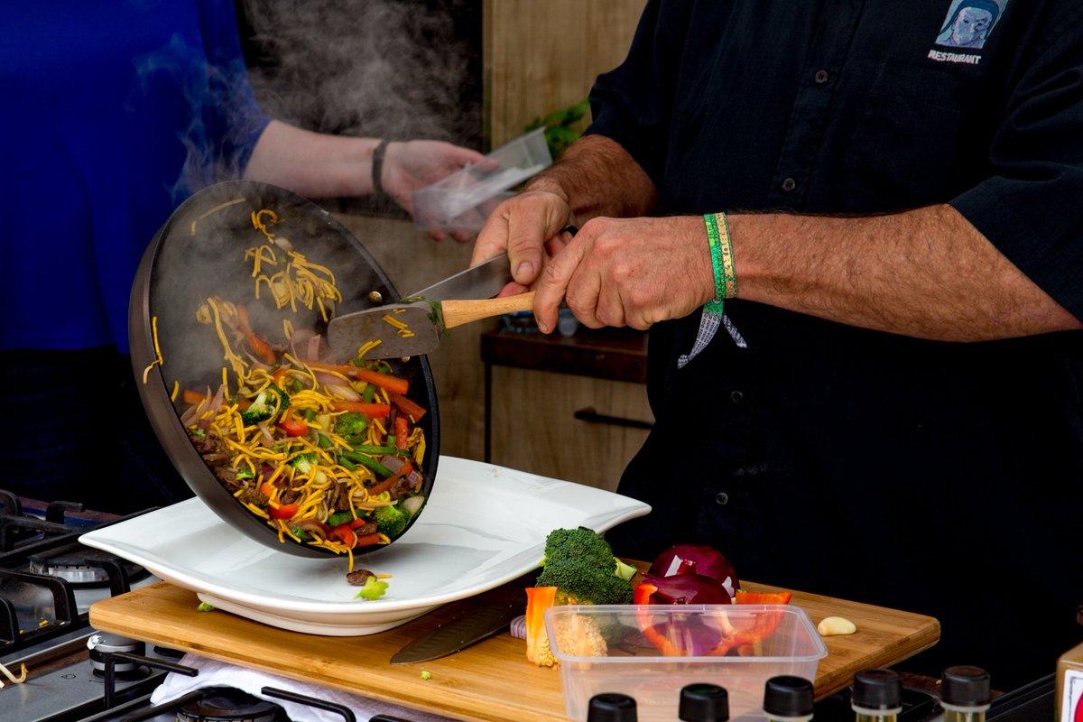 What a great demo from <a href="/TemujinHX/">Temujin</a> - their stall was busy all weekend too! #HxFoodFest #Halifax #Food