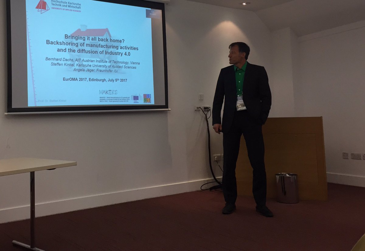 lillelambda's tweet photo. Steffen Kinkel presents in the special session on #rightshoring: Bringing It All Back Home? #Euroma2017 https://t.co/Ms1b83lsMM
