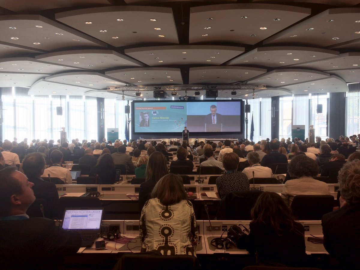 #Europe needs 2 establish a sense of pride that we can and we will develop gr8 #innovation. Start new #collaborations! #Horizon2020Future