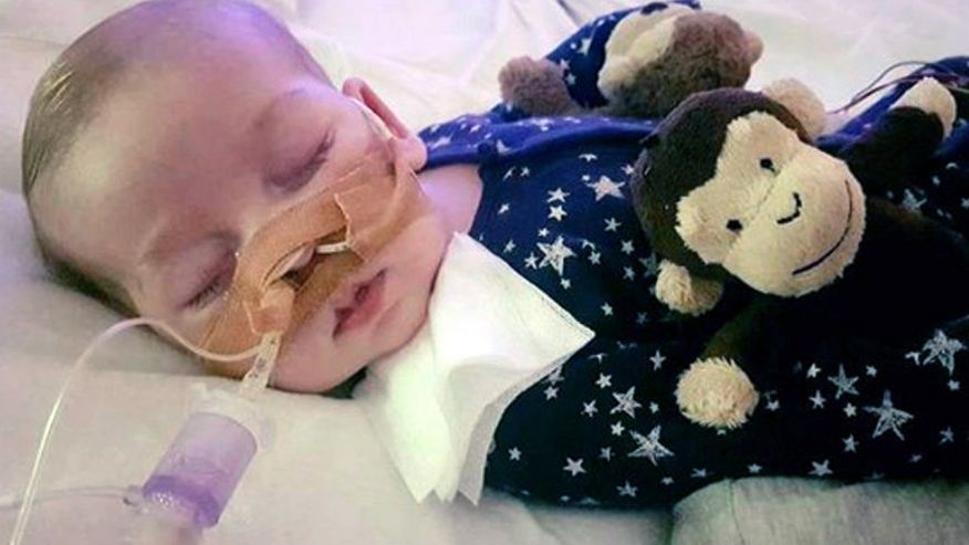 FoxNews's tweet photo. Trump enters Charlie Gard debate: 'We would be delighted' to help  https://t.co/h9XOChTg8H via @CDerespina https://t.co/tgxtHP67mI