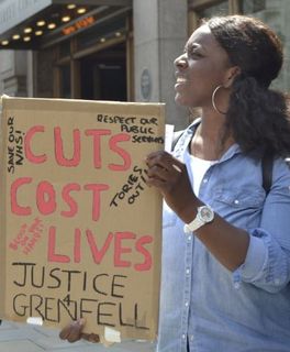 WSWS_Updates's tweet photo. Anti-austerity protestors speak on the #GrenfellTower fire - World Socialist Web Site https://t.co/RRqIz58RA9 https://t.co/BdMYZKSjY2