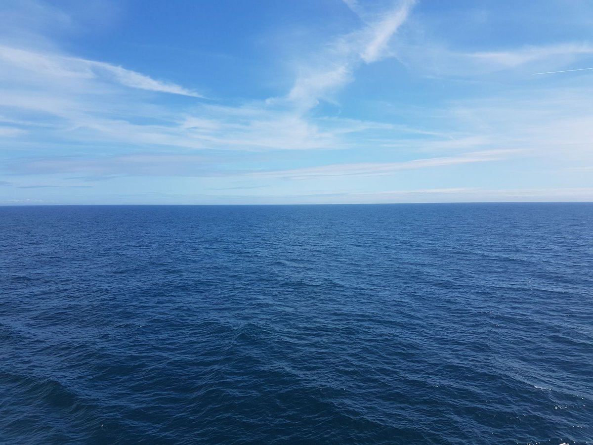 pulltogether's tweet image. As evening draws in, the team row on! Show your support by visiting the @VMGiving page &amp;amp; following @CascaidCharity bit.ly/2l3ZRdF