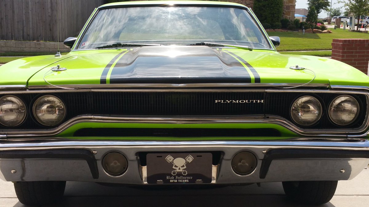 Badinfluencecc's tweet photo. Getting ready for some fire works with our new license plates. https://t.co/sKRTSXZkut