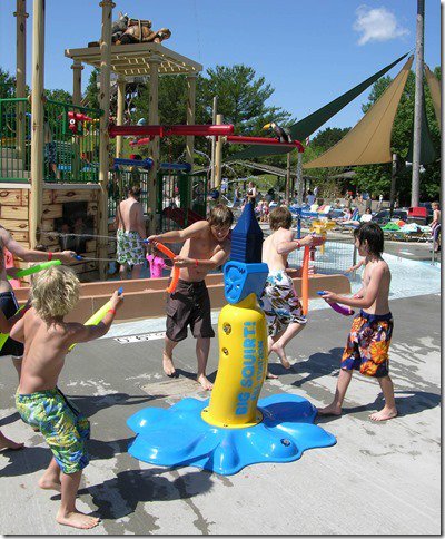bigsquirt's tweet photo. Wishing all of our #waterparks friends and followers a very Happy 4th of July! https://t.co/ecC1CSsUbi