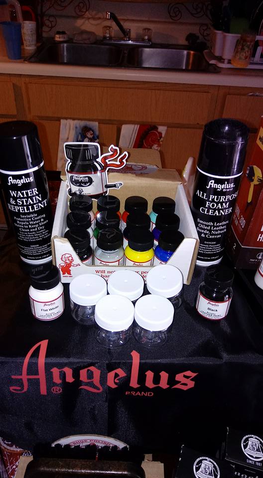 309CustomKicks's tweet image. #309CustomKicks we are equipped and ready be sure to hit us up and follow us on facebook.com/309CustomKicks