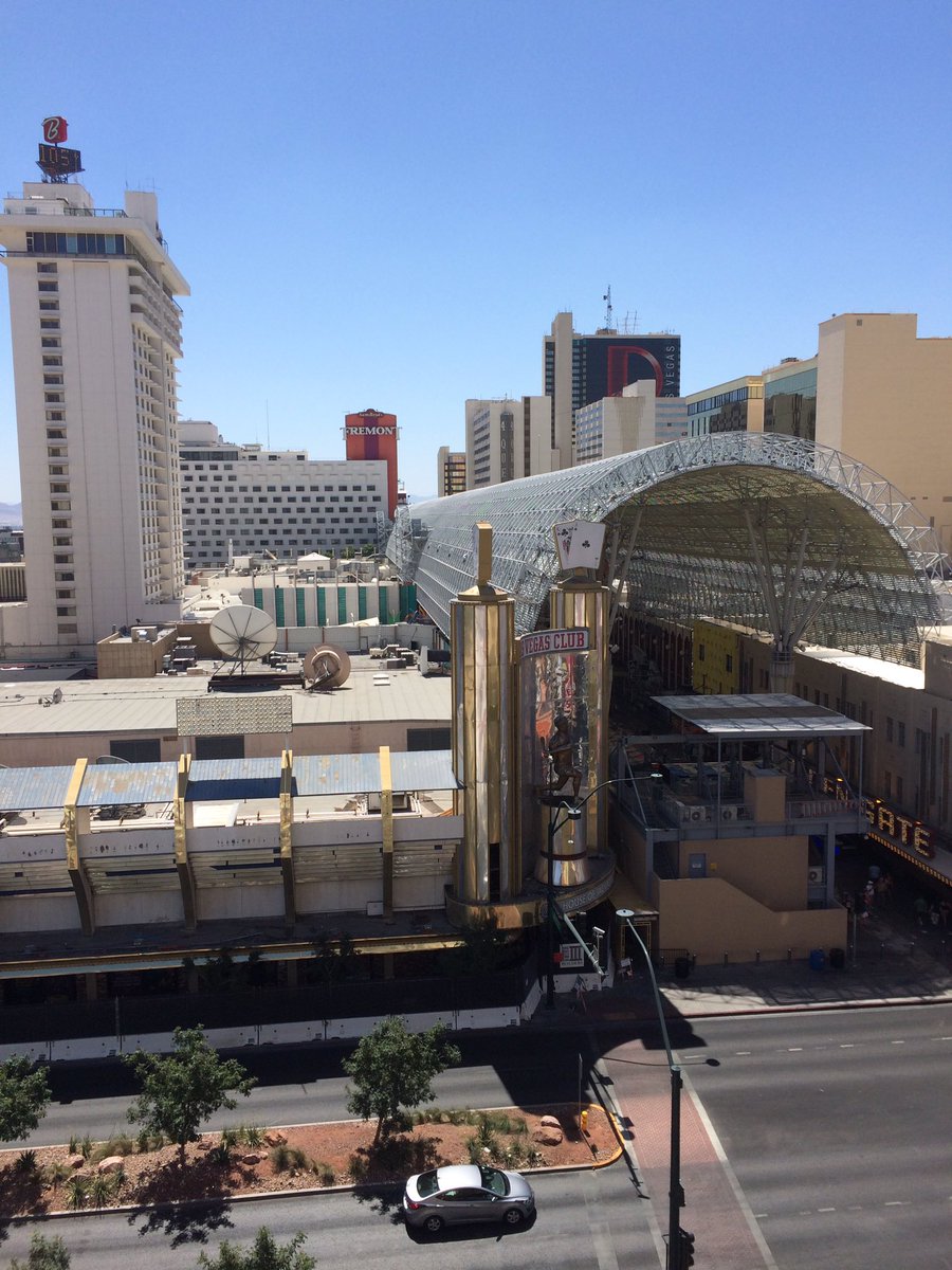 CappersList's tweet image. Another awesome weekend in the books #fremontstreet #dtlv