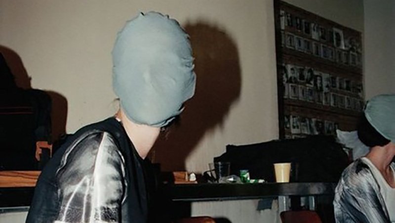 BoF's tweet photo. .@Margiela co-founder Jenny Meirens has passed away. https://t.co/kgon8P5CAR (via @Dazed) https://t.co/Qd6NGw8Ned
