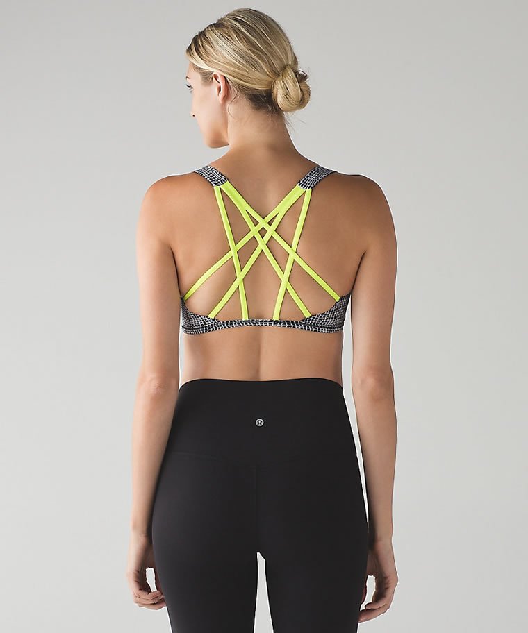 FitBottomedGirl's tweet photo. We. Love. This. Trend. https://t.co/L2Gb3zaUZF @victoriassecret @lululemon @target @brooksrunning https://t.co/f8sJsSjqr2