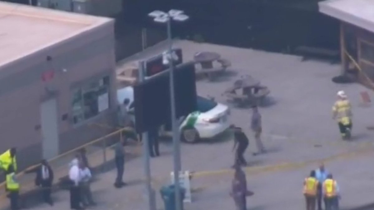 WATCH LIVE Multiple people injured after car runs into pedestrians in Boston bit.ly/2szpeMI https://t.co/ct3qkQ5rXl