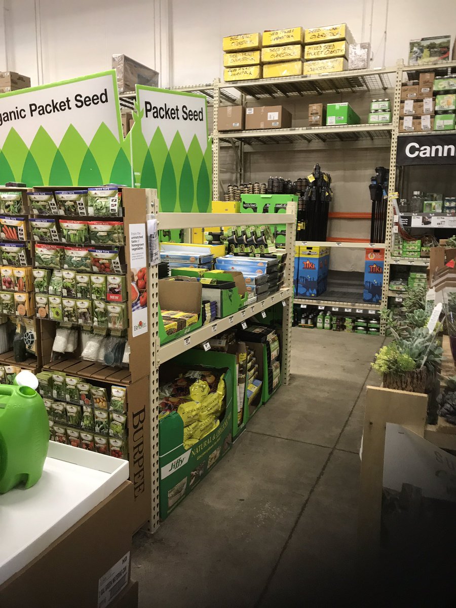 Nice seed rack in store 3401. Great job to the d28 team for maintaining the set after MET.#oneteamonedream$