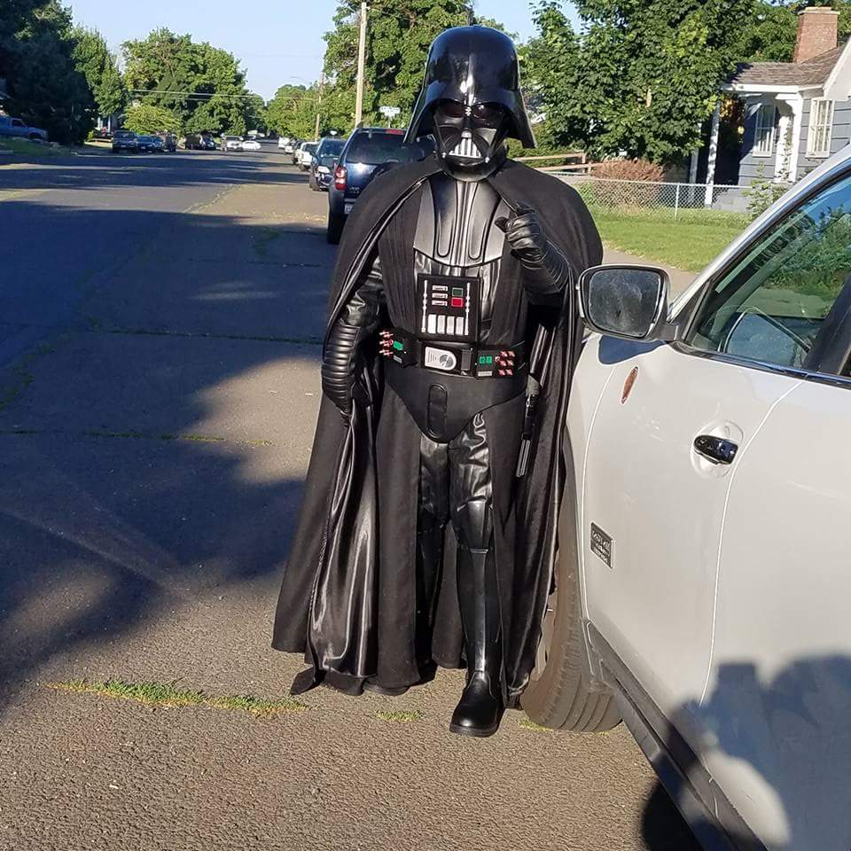 TGATKStyles's tweet photo. @allianceTGA Lord Vader approves of the Rogue One edition @Nissan Rogue https://t.co/tCIvrfmzme