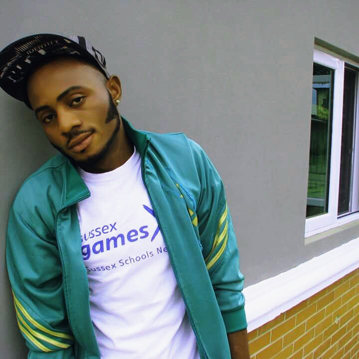 Officialpleaz's tweet photo. #NewProfilePicj-joni pleaz https://t.co/EqKa8CT9KY