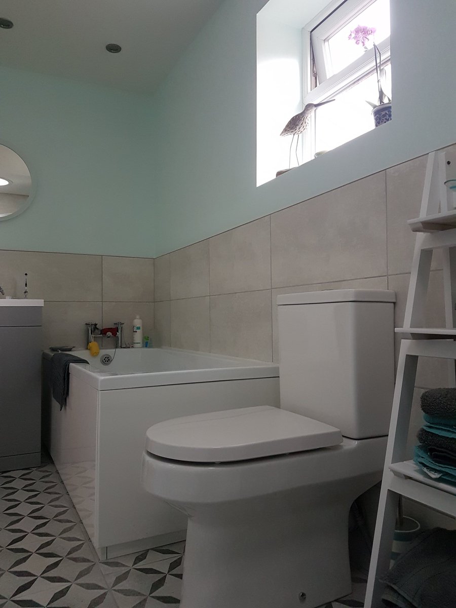 mgbservices's tweet photo. #newbathroom #freshstart made this bathroom for two rooms into one nice big #family bathroom https://t.co/hqUXFYBgdW