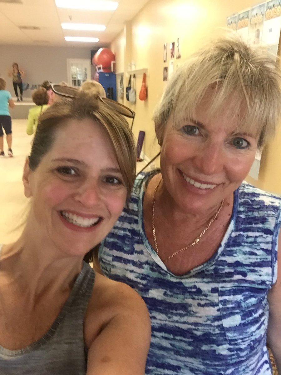 jilonl's tweet image. Summer challenge at Jazzercise #BeachBodyBingo