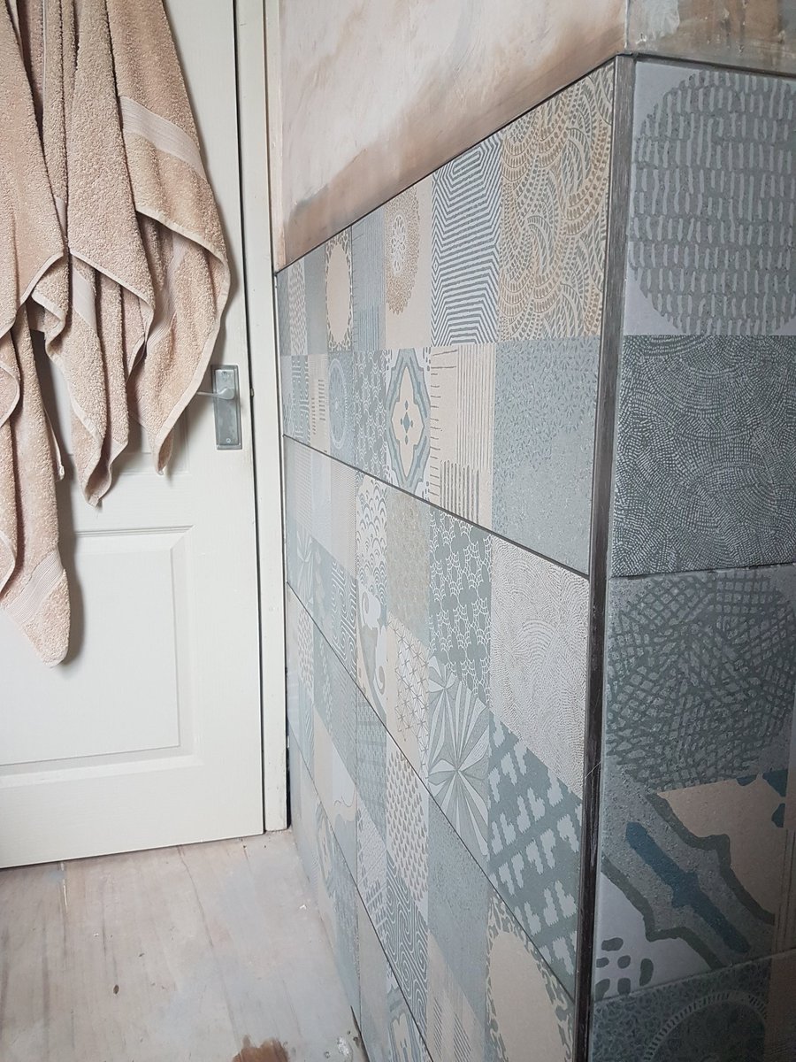 mgbservices's tweet photo. #precision #tileing #EveryLittleHelps https://t.co/mhzwa9YKVc