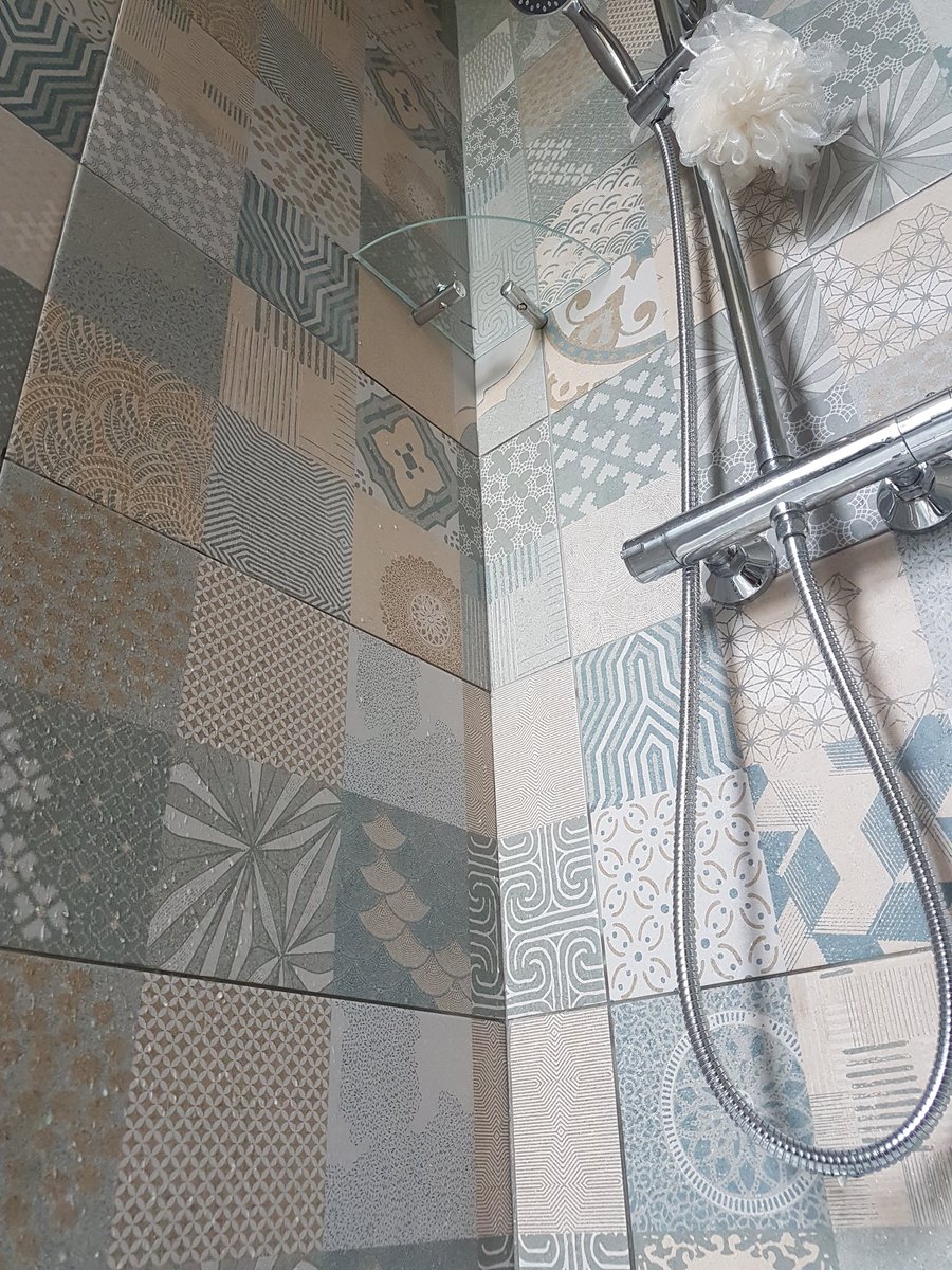 mgbservices's tweet photo. #precision #tileing #EveryLittleHelps https://t.co/mhzwa9YKVc