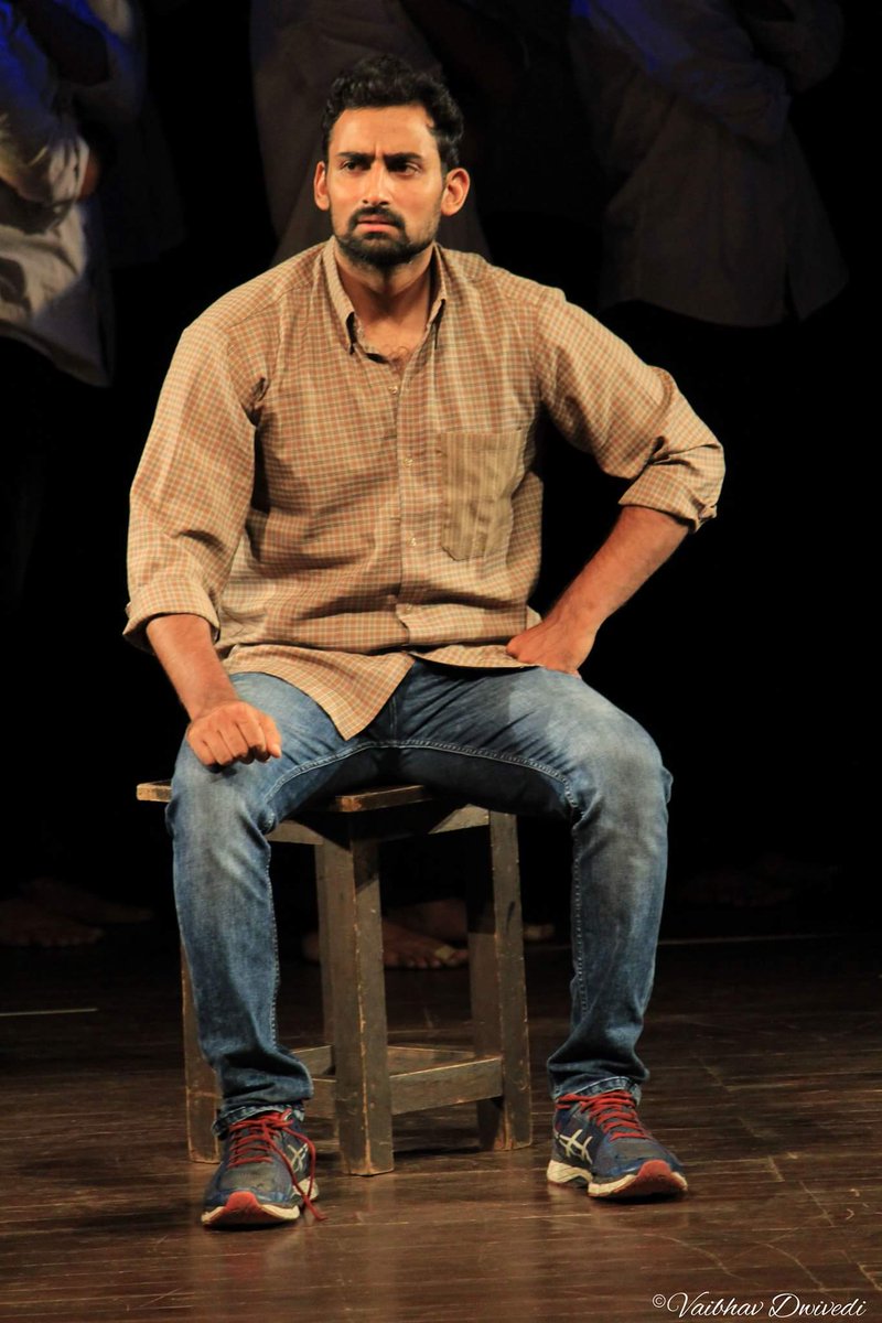 rahulkhanna1313's tweet photo. @maheshdattani #finalsolutions directed by @ArvindGaur at #SRC17 #asmitasummerfeatival2017. https://t.co/X0k3gA6ZlF