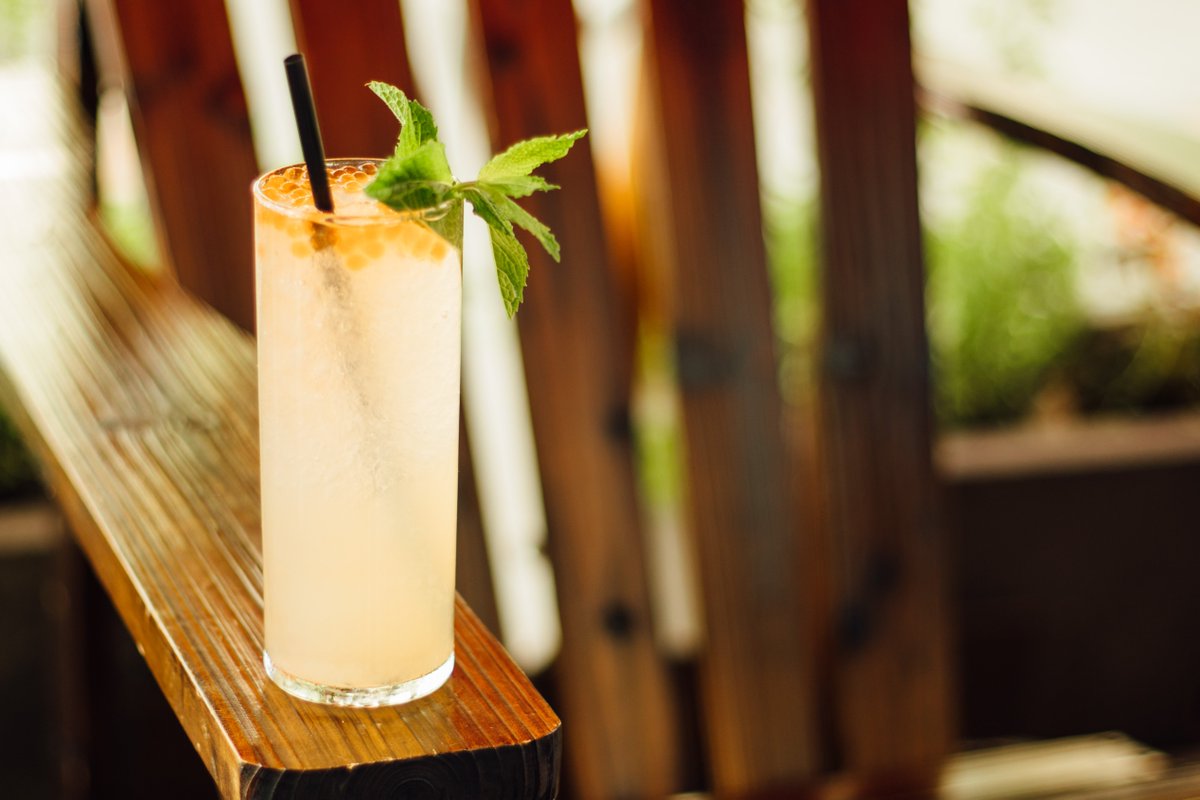 GrainBarAtl's tweet photo. Day off today? Swing by and cool down with a drink! Gotta work today? Then you need a drink most of all. #atlanta #happyhour https://t.co/49iUJiN6jw