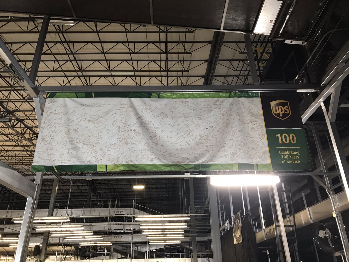 BDanielsUPS's tweet photo. #UPS #OregonAve #100Yearsofservice ๐ https://t.co/UmIcjf11y9